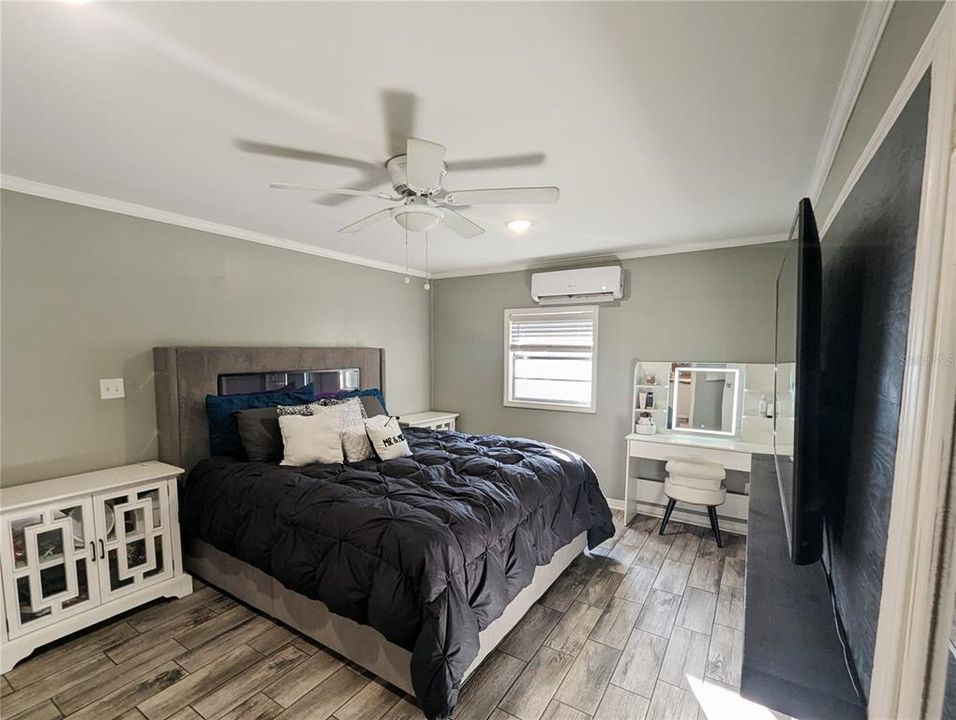 For Sale: $239,999 (3 beds, 2 baths, 1190 Square Feet)