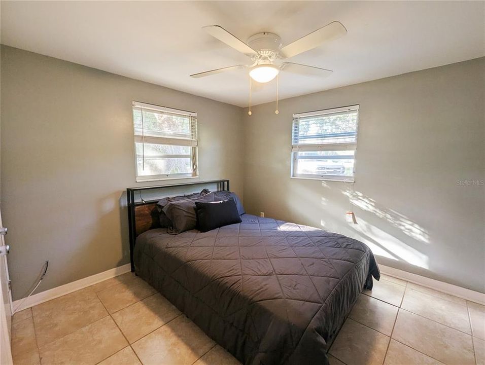 For Sale: $239,999 (3 beds, 2 baths, 1190 Square Feet)