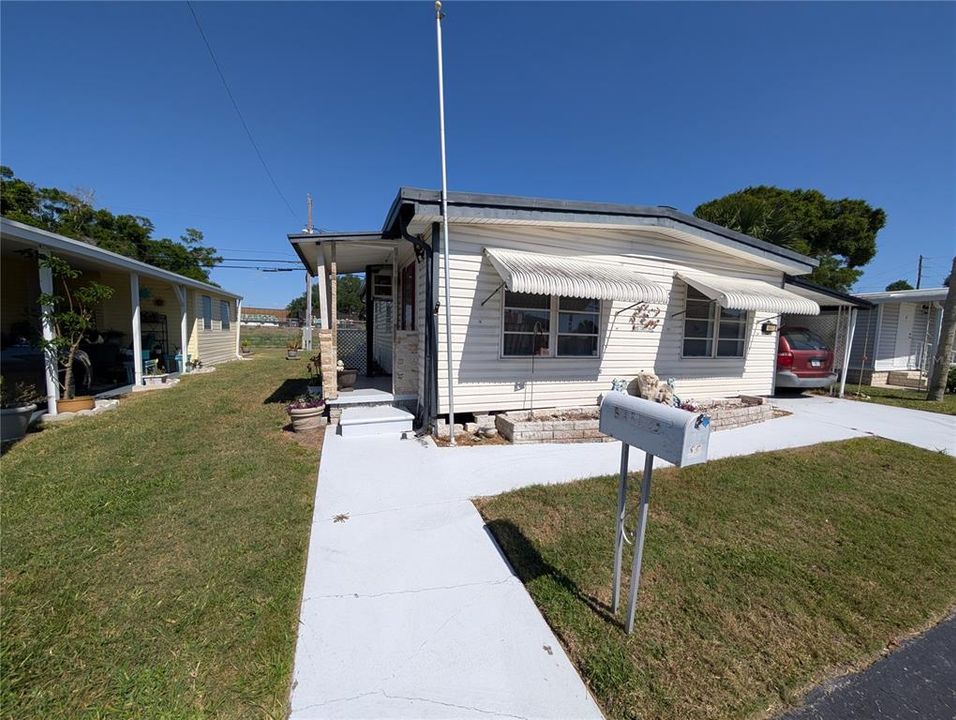 For Sale: $55,000 (2 beds, 1 baths, 1032 Square Feet)