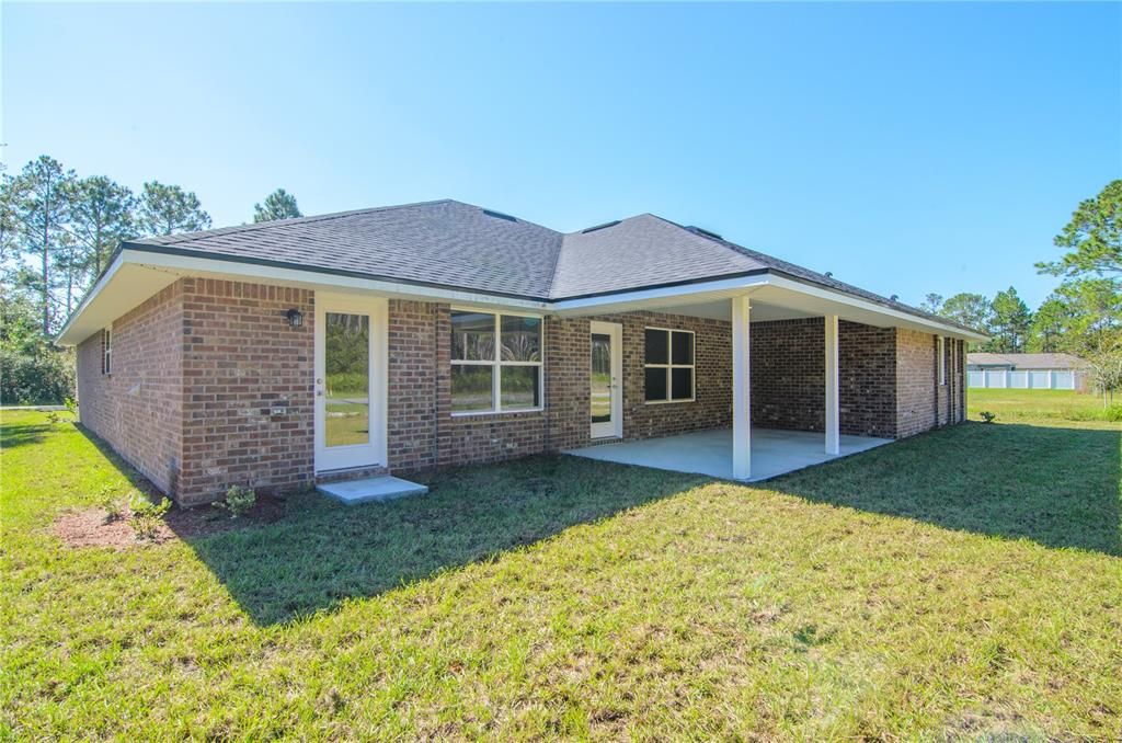 Activo con contrato: $415,900 (4 camas, 3 baños, 3000 Pies cuadrados)