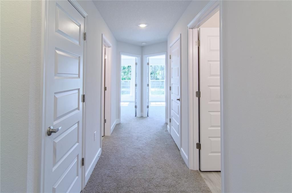 Activo con contrato: $415,900 (4 camas, 3 baños, 3000 Pies cuadrados)