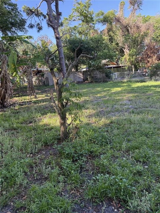 Active With Contract: $135,000 (1 beds, 1 baths, 480 Square Feet)