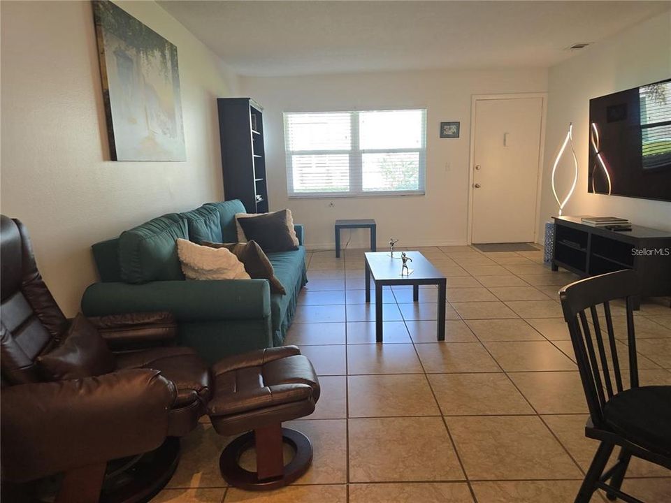 En Renta: $1,350 (2 camas, 1 baños, 1010 Pies cuadrados)