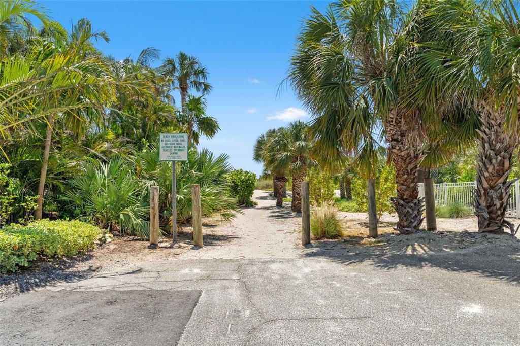 For Sale: $1,550,000 (4 beds, 4 baths, 1600 Square Feet)