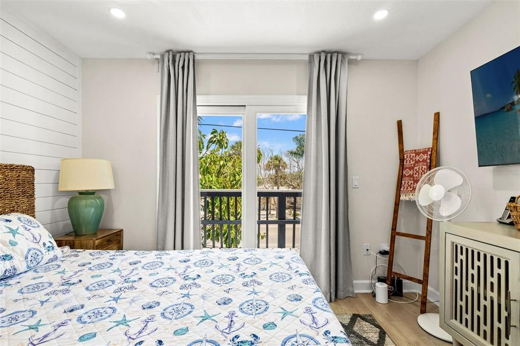 For Sale: $1,550,000 (4 beds, 4 baths, 1600 Square Feet)