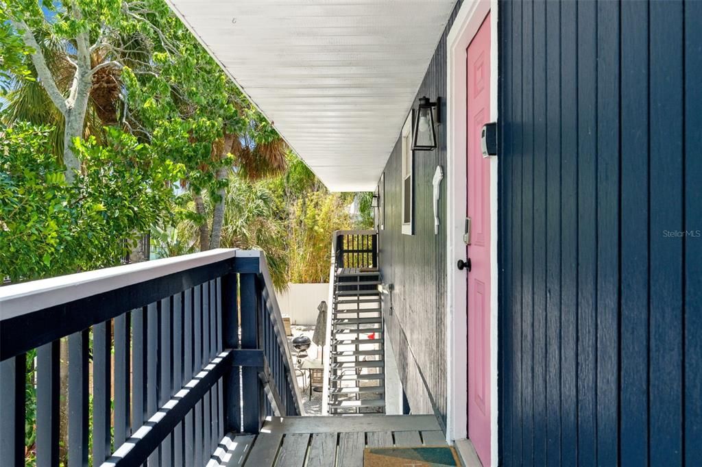 For Sale: $1,550,000 (4 beds, 4 baths, 1600 Square Feet)