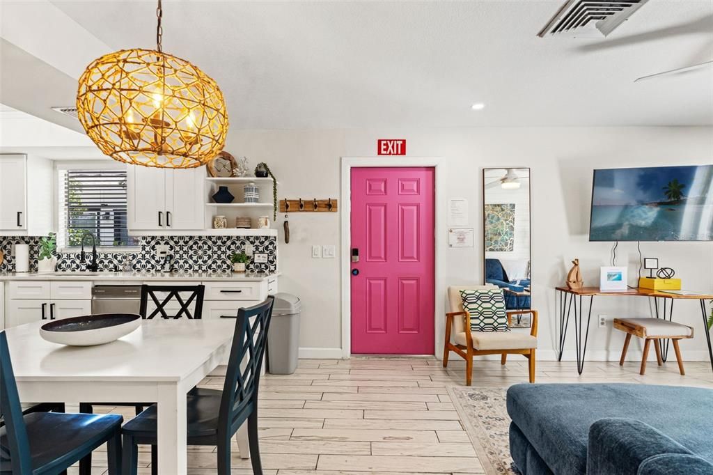 For Sale: $1,550,000 (4 beds, 4 baths, 1600 Square Feet)