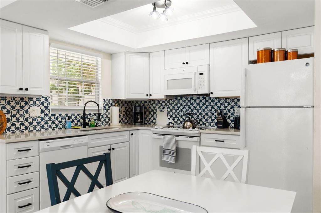 For Sale: $1,550,000 (4 beds, 4 baths, 1600 Square Feet)