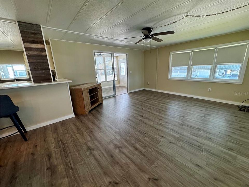 En Venta: $129,900 (2 camas, 2 baños, 1056 Pies cuadrados)
