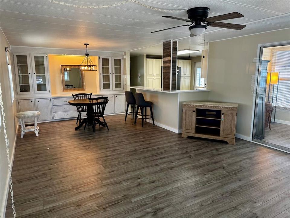 En Venta: $129,900 (2 camas, 2 baños, 1056 Pies cuadrados)