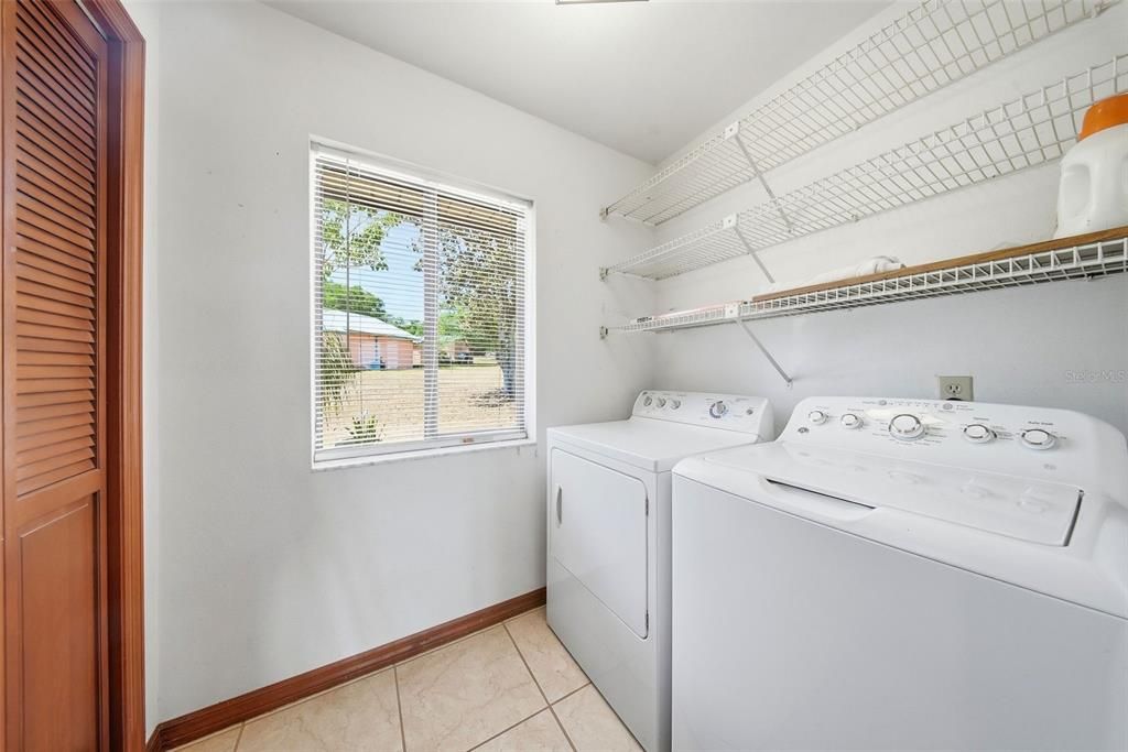 En Venta: $588,500 (3 camas, 2 baños, 1876 Pies cuadrados)