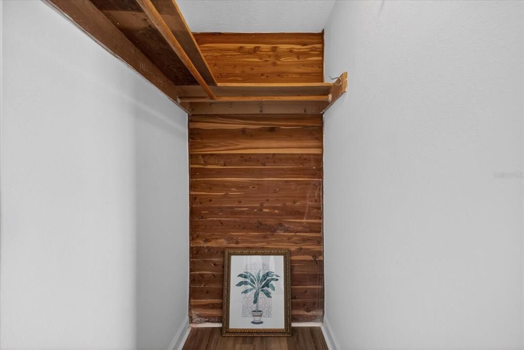 For Sale: $149,000 (2 beds, 2 baths, 1050 Square Feet)