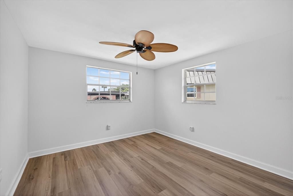 For Sale: $149,000 (2 beds, 2 baths, 1050 Square Feet)