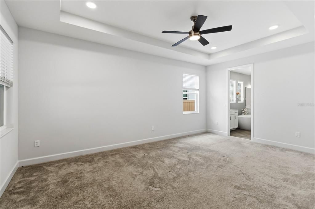 For Sale: $920,000 (5 beds, 4 baths, 3319 Square Feet)