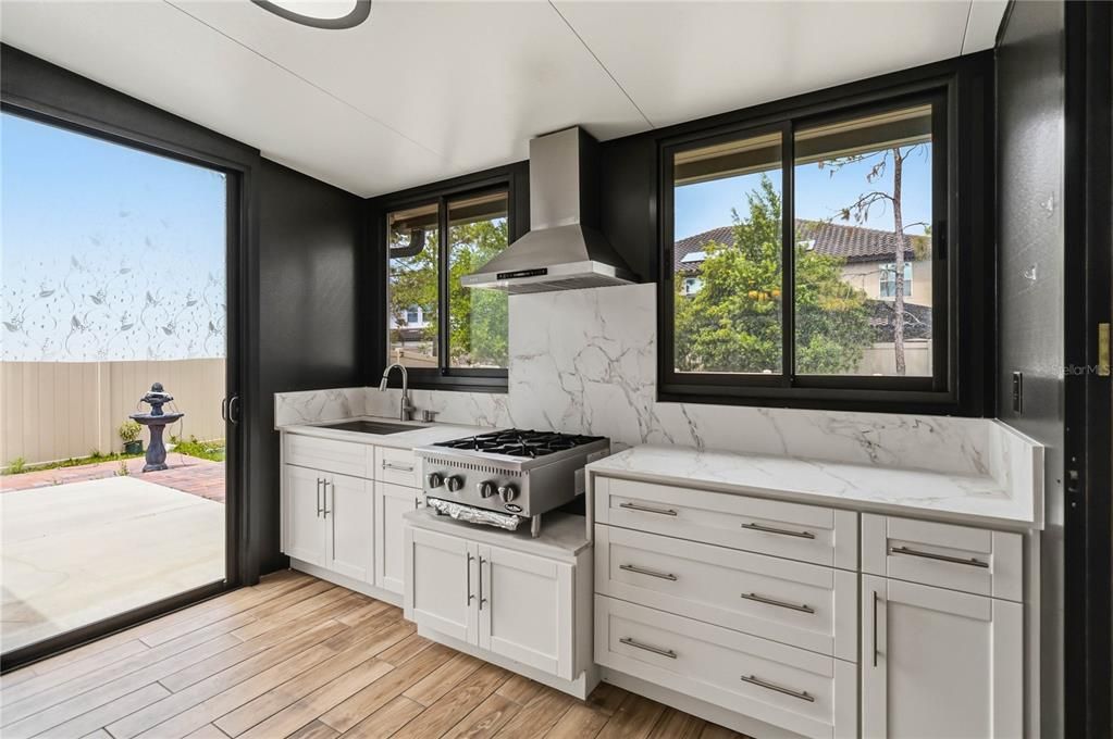 For Sale: $920,000 (5 beds, 4 baths, 3319 Square Feet)