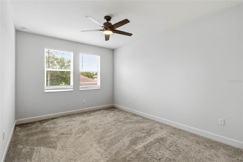 For Sale: $920,000 (5 beds, 4 baths, 3319 Square Feet)