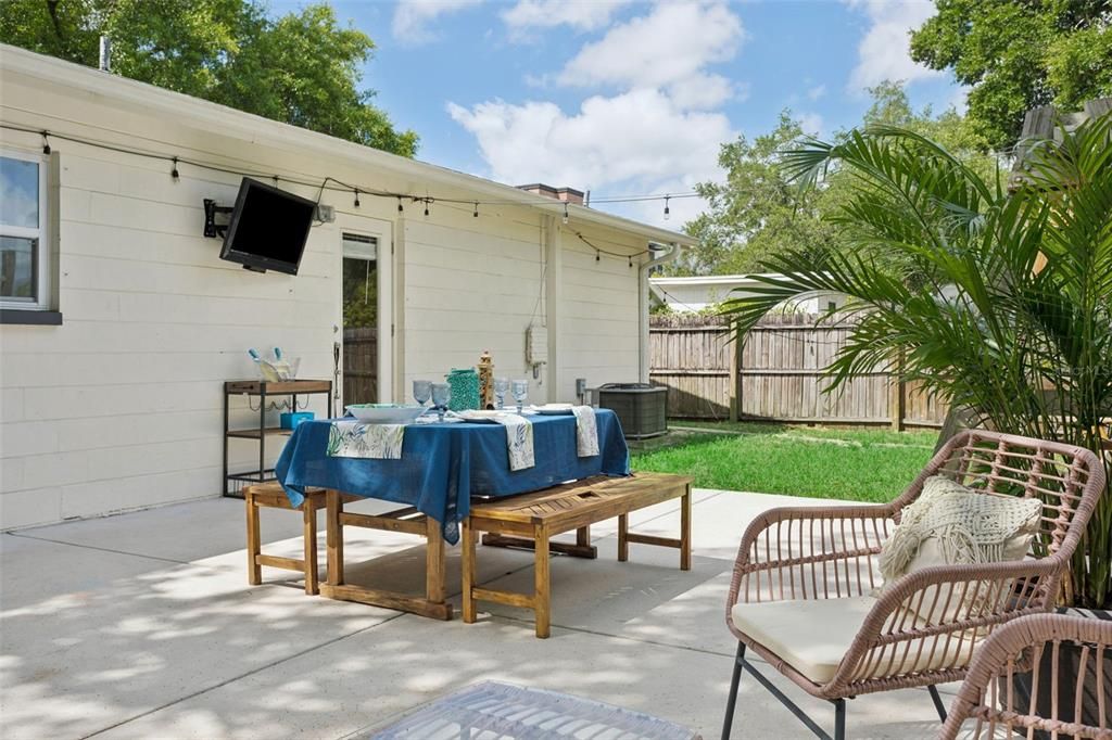Activo con contrato: $424,900 (3 camas, 2 baños, 1400 Pies cuadrados)