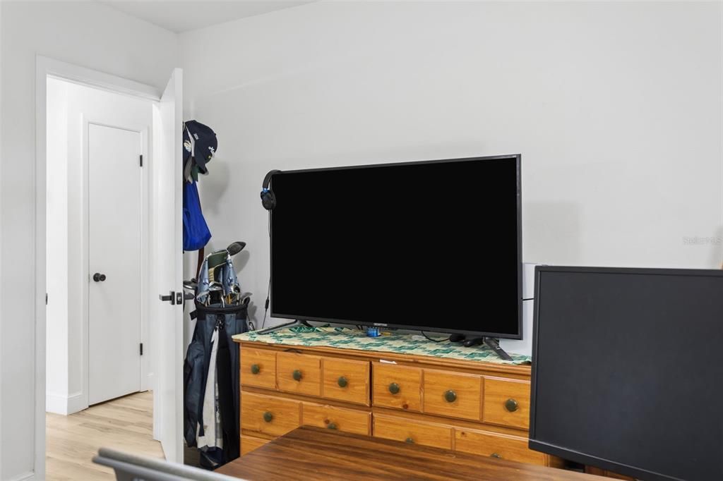 Activo con contrato: $424,900 (3 camas, 2 baños, 1400 Pies cuadrados)