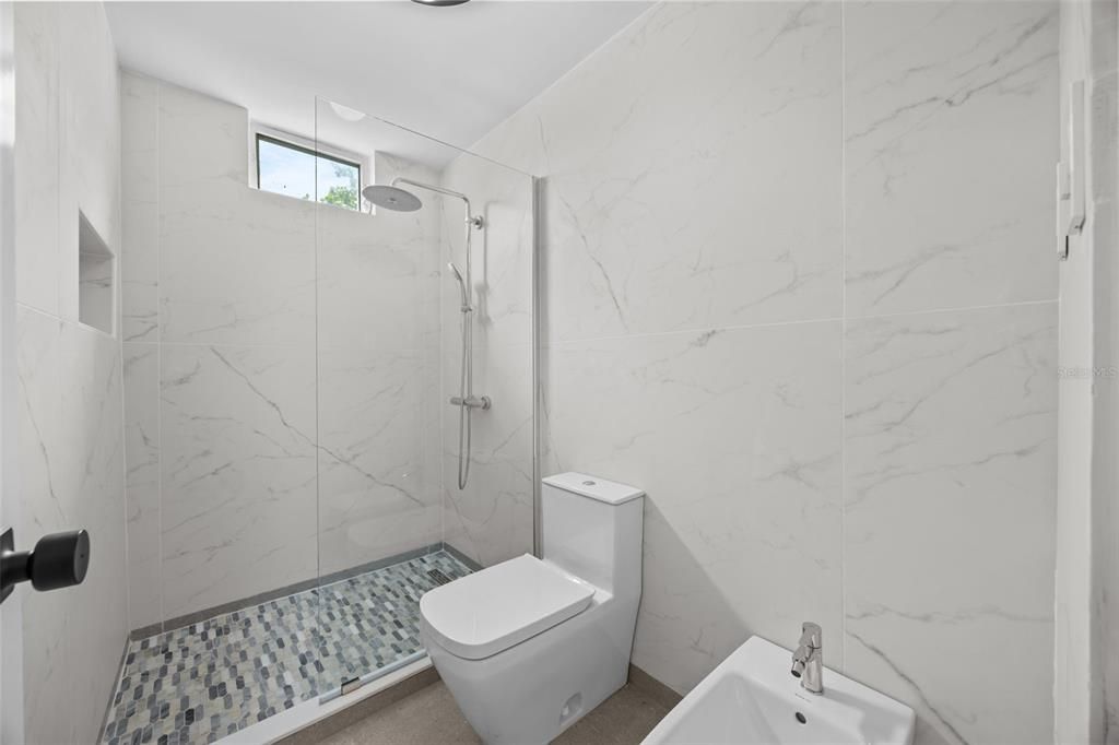En Venta: $850,000 (3 camas, 2 baños, 1469 Pies cuadrados)