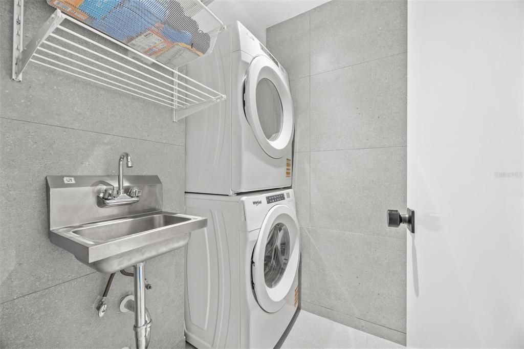 En Venta: $850,000 (3 camas, 2 baños, 1469 Pies cuadrados)