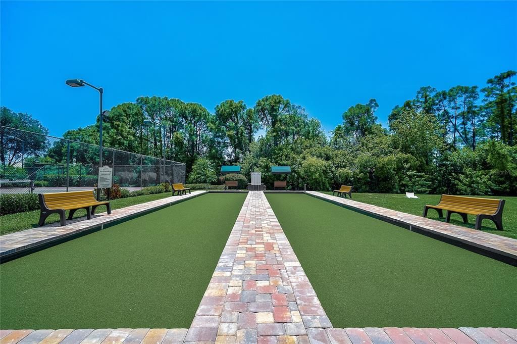 Activo con contrato: $699,000 (4 camas, 3 baños, 2818 Pies cuadrados)