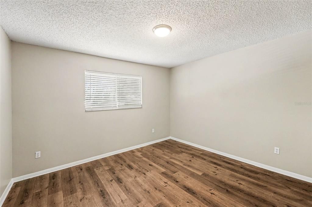 For Sale: $279,900 (3 beds, 2 baths, 1314 Square Feet)