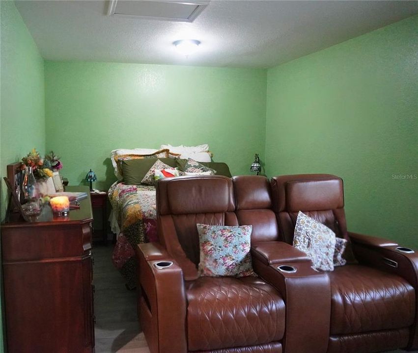 En Venta: $346,000 (3 camas, 2 baños, 1435 Pies cuadrados)