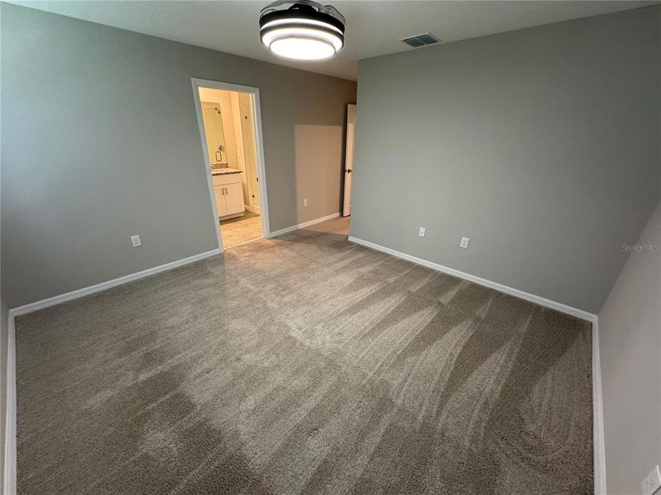For Rent: $2,100 (3 beds, 2 baths, 1539 Square Feet)