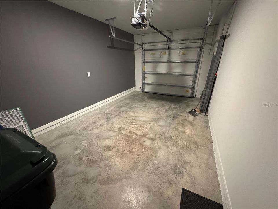 For Rent: $2,100 (3 beds, 2 baths, 1539 Square Feet)