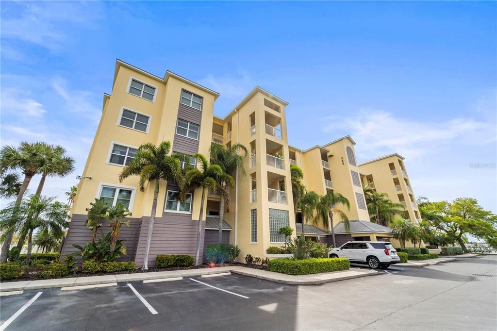 For Sale: $825,000 (2 beds, 2 baths, 1505 Square Feet)