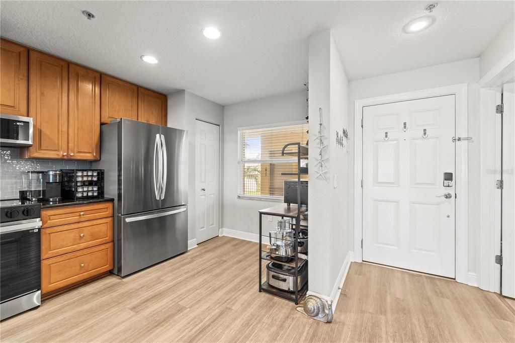 For Sale: $825,000 (2 beds, 2 baths, 1505 Square Feet)