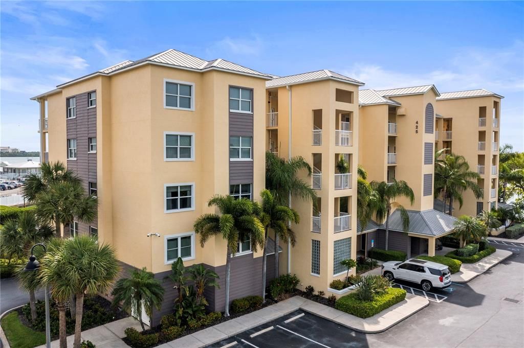 For Sale: $825,000 (2 beds, 2 baths, 1505 Square Feet)