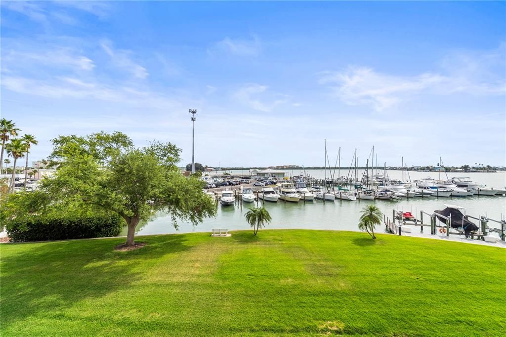 For Sale: $825,000 (2 beds, 2 baths, 1505 Square Feet)