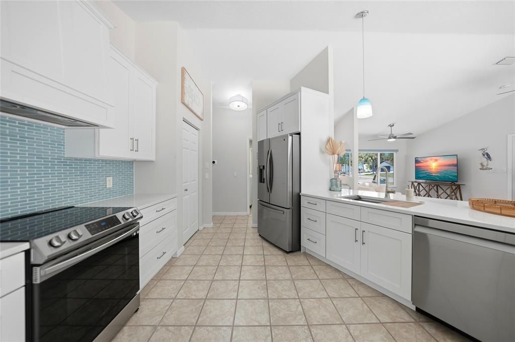 Activo con contrato: $420,000 (3 camas, 2 baños, 1475 Pies cuadrados)
