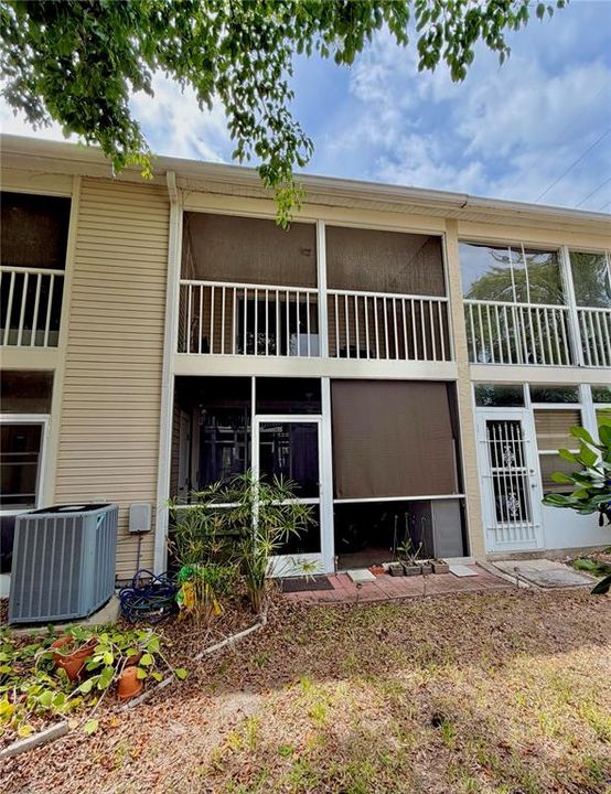 Active With Contract: $246,900 (2 beds, 1 baths, 1190 Square Feet)