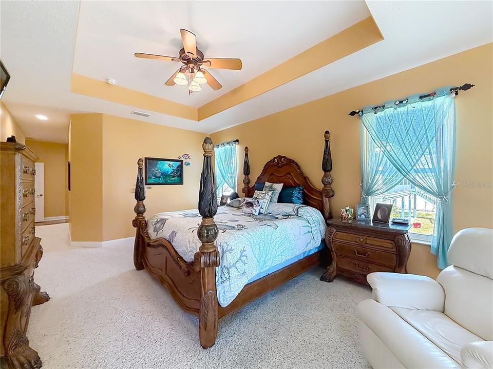 En Venta: $1,699,000 (3 camas, 3 baños, 2656 Pies cuadrados)