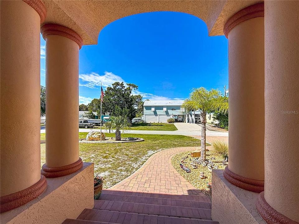 En Venta: $1,699,000 (3 camas, 3 baños, 2656 Pies cuadrados)