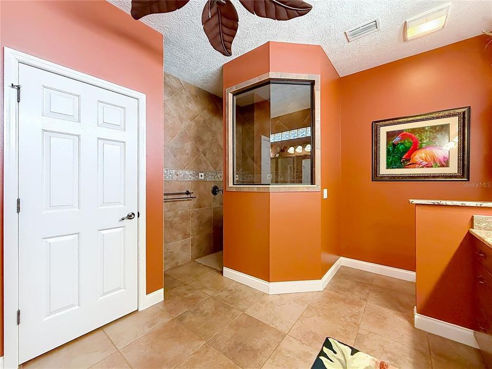 En Venta: $1,699,000 (3 camas, 3 baños, 2656 Pies cuadrados)