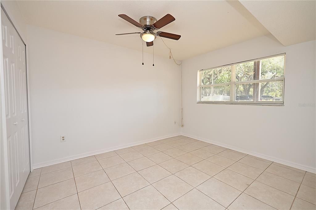 For Rent: $1,160 (2 beds, 1 baths, 840 Square Feet)