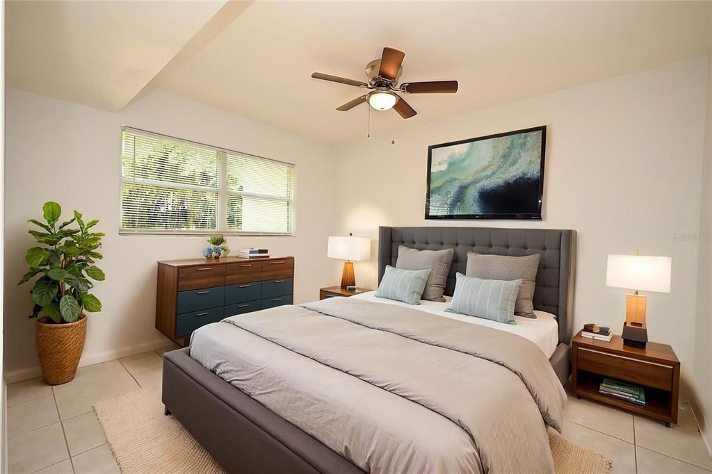 For Rent: $1,160 (2 beds, 1 baths, 840 Square Feet)