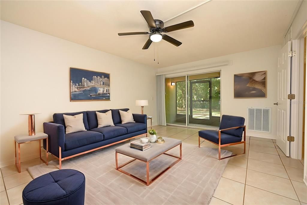 For Rent: $1,160 (2 beds, 1 baths, 840 Square Feet)