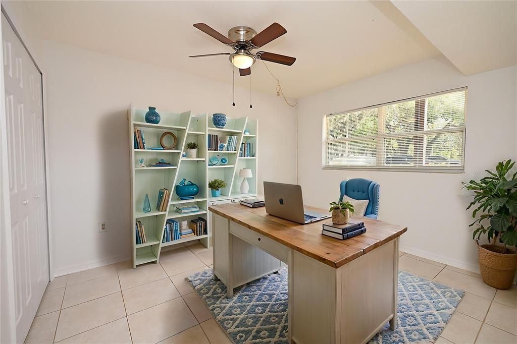 For Rent: $1,160 (2 beds, 1 baths, 840 Square Feet)