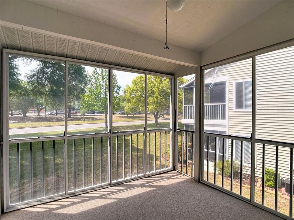 Active With Contract: $134,900 (2 beds, 2 baths, 1123 Square Feet)