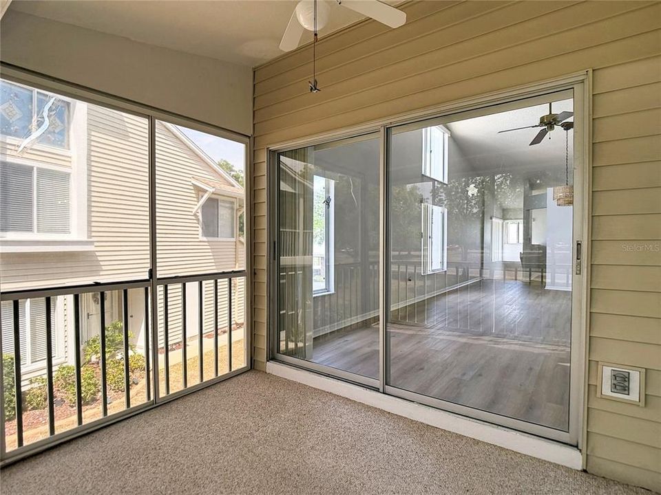 Active With Contract: $134,900 (2 beds, 2 baths, 1123 Square Feet)