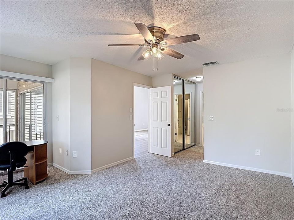 Active With Contract: $134,900 (2 beds, 2 baths, 1123 Square Feet)