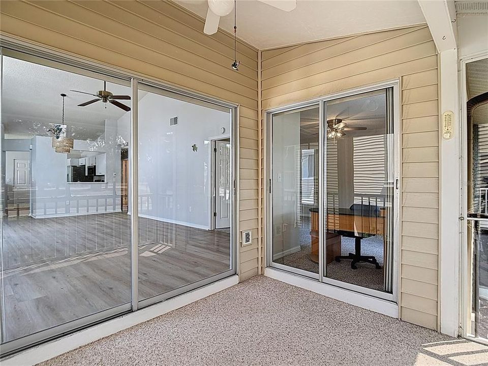Active With Contract: $134,900 (2 beds, 2 baths, 1123 Square Feet)