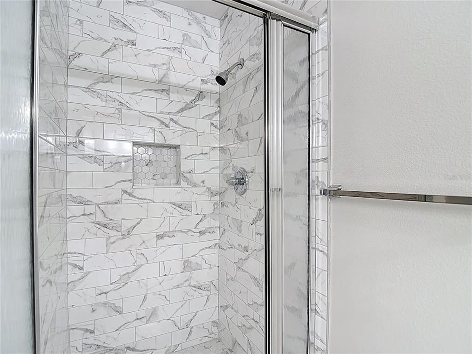Active With Contract: $134,900 (2 beds, 2 baths, 1123 Square Feet)