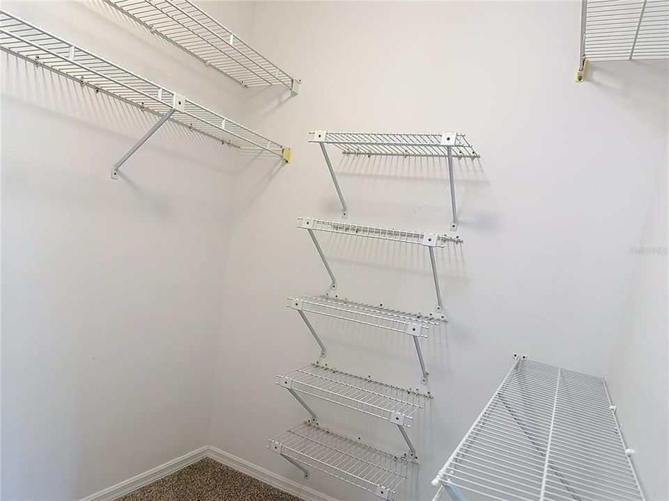 Active With Contract: $134,900 (2 beds, 2 baths, 1123 Square Feet)