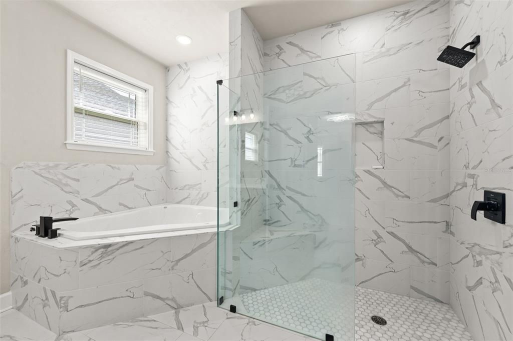 For Rent: $2,950 (4 beds, 3 baths, 2104 Square Feet)