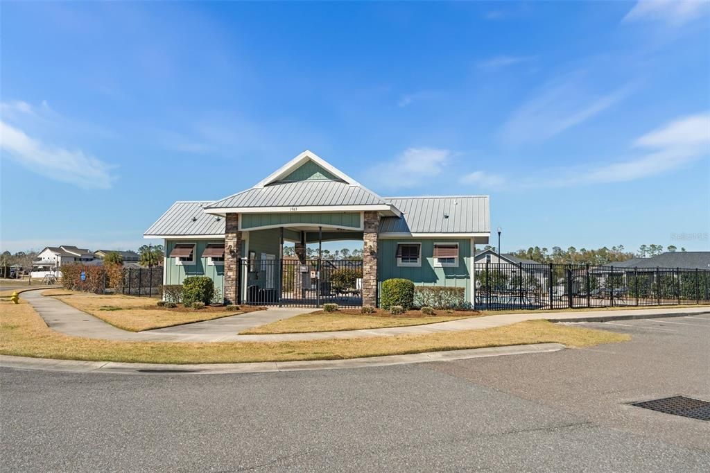 For Rent: $2,950 (4 beds, 3 baths, 2104 Square Feet)